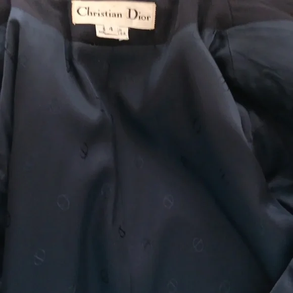 Ladies Christian Dior VINTAGE Double-Breasted Blazer  Navywith Gold Buttons.Sz.4 - Picture 6 of 10